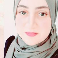 Professeure de Math&eacute;matiques exp&eacute;riment&eacute;e, patiente et p&eacute;dagogue.