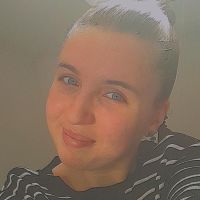 Dipl&ocirc;m&eacute;e du bac, avec mention j'&eacute;tais une &eacute;l&egrave;ve tr&egrave;s disciplin&eacute;e &agrave; moi de vous aidez