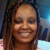 Professeure de fran&ccedil;ais et je donne des cours au Coll&egrave;ge Public du Centre situ&eacute; au 9 &eacute;tage &agrave; Libreville.