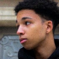 Titulaire d'une licence de droit &agrave; la Sorbonne je propose des cours en ligne ou en pr&eacute;sentiel