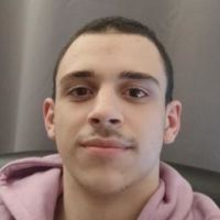 Etudiant &agrave; l'Ecole polytechnique, propose cours de sciences en visioconf&eacute;rence