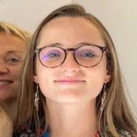 Etudiante en 3e ann&eacute;e en &eacute;cole d'ing&eacute;nieur propose des cours