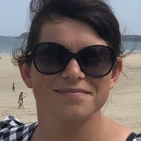 professeur des &eacute;coles souriante, bienveillante et dynamique