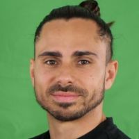 Dipl&ocirc;m&eacute; Staps, je vous propose mes services en tant que professeur Eps/ coach sportif.