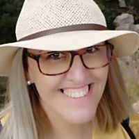 Professeur d'espagnol titulaire d'un Master en Sciences de l'&eacute;ducation, habilitation d'examinateur DELE