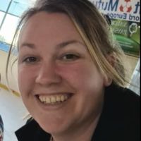 Professeur de l'&eacute;ducation nationale donne cours jusqu'&agrave; la 6eme. Je suis disponible soit &agrave; domicile, soit en visio