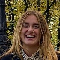 Etudiante en Grande Ecole de Commerce qui propose des cours personnalis&eacute;s &agrave; vos enfants de la primaire &agrave; la terminale