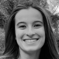 &Eacute;tudiante en 5e ann&eacute;e, double dipl&ocirc;me en commerce et ing&eacute;nieur.