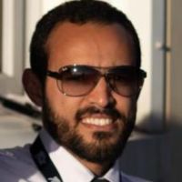 Ing&eacute;nieur dipl&ocirc;m&eacute; d'une Grande Ecole et Pilote Professionnel, donne cours pour tous les niveaux