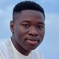 &Eacute;l&egrave;ve ing&eacute;nieur en informatique , je propose des cours de Maths, Physique-Chime et Informatique