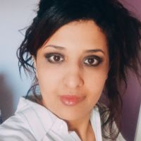 Titulaire d'un Master en éducation , enseignement et formation, je souhaiterai aider les élèves à progresser à l'école
