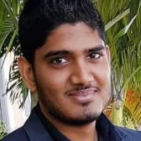 Professeur de mathématiques niveau collège-lycée, je propose des cours en présentiel ou en distanciel.