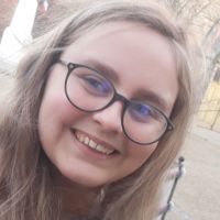 Etudiante en &eacute;cole d'art donne cours des soutiens pour les devoirs