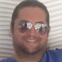 Professeur de l'enseignement sup&eacute;rieur donne des cours niveau coll&egrave;ge et lyc&eacute;e en SVT