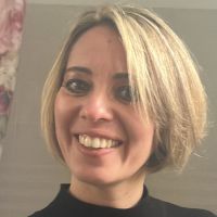 Titulaire d&rsquo;un master 2 recherches et d&rsquo;un master 2 professionnel, je suis professeur de l&rsquo;&eacute;ducation nationale au lyc&eacute;e.