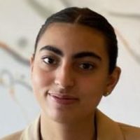 Tutrice pédagogique, titulaire d'un diplôme d'ingénieur des Mines
