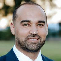 professeur de math&eacute;matiques ayant plus de 8 ans d'exp&eacute;rience au coll&egrave;ge et au lyc&eacute;e