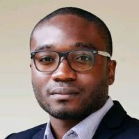 Ing&eacute;nieur financier enseignant depuis 10 ans en maths jusqu'&agrave; la seconde, &eacute;galement formateur pour des BTS SIO et en CFA