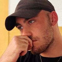 Professeur de Lettres, ancien &eacute;tudiant de l'ENS et de l'EHESS, je propose des cours de niveau primaire jusqu'au bac