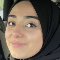 Professeure d'histoire g&eacute;ographie dans un &eacute;tablissement priv&eacute; &agrave; Montereau-Fault-Yonne, donne des cours &agrave; des coll&eacute;giens.