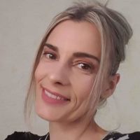 Professeur de &eacute;cole donne cours toutes disciplines niveau primaire ou fran&ccedil;ais langue &eacute;trang&egrave;re en ligne.