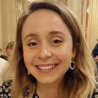 Professeur de l'&Eacute;ducation Nationale donne des cours &agrave; des &eacute;l&egrave;ves de tous niveaux souhaitant progresser.