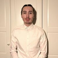 &Eacute;tudiant en informatique, donne cours de maths, physique et chimie.