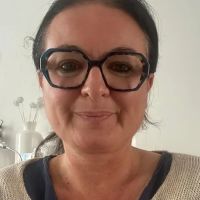 Graphothérapeute donne cours de soutien et français