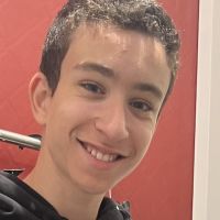 El&egrave;ve entrant au 18e meilleur lyc&eacute;e de France donnant des cours de math&eacute;matiques au CP, CE1, CE2, CM1, CM2