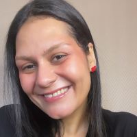 Professeure de l’éducation nationale donne cours de mathématiques niveau collège et lycée en région parisienne.