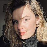 Bonjour, je m&rsquo;appelle Pauline Barret, j&rsquo;ai 26 ans et j&rsquo;ai le dipl&ocirc;me Cambridge. J&rsquo;y ai d&rsquo;ailleurs v&eacute;cu!