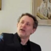 Enseignant diplomé en collège/Lycée depuis 20 an. Passé de formateur/interprète pour le diplôme de l'Otan dans l'armée.