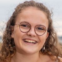 Etant en école d'ingénieur, je propose des cours particuliers de Maths, de Physique, de Français ...