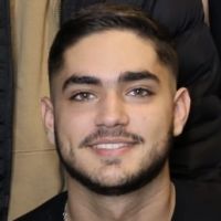 &Eacute;tudiant en &eacute;cole de commerce &agrave; La D&eacute;fense, cursus 100% anglophone.