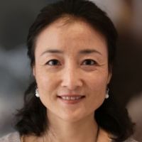 Enseignante de l'&eacute;cole secondaire et formatrice du centre de formation des adultes.