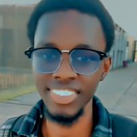 &Eacute;l&egrave;ve en licence 1 en &eacute;lectronique propose des cours de maths et de sciences en physique par webcam