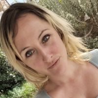 Ayant une Licence de "Sciences, Technologie et Sant&eacute;" et une exp&eacute;rience dans l'animation je propose des cours en visio