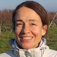 Diplômée Bac +8 en chimie, propose cours de physique-chimie (collège et lycée) et maths (collège et seconde) à Colmar