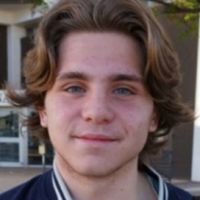 Etudiant ayant pass&eacute; son baccalaur&eacute;at Informatique et Math&eacute;matique propose des cours