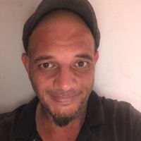 Bonjour je m'appelle Ben j'ai 44 et je suis un professeur de Francais et de Francais langue etrangere