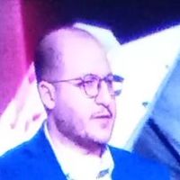 Professeur &eacute;tudiante en sociologie et propose du soutien scolaire par webcam.