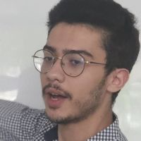 Etudiant en master mathematiques et sciences de l'éducation propose des cours de maths et physique/chimie