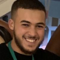 Titulaire d'une licence en Physique et un Master 2 en informatique avec plus de 5 ans d'exp de soutien scolaire !