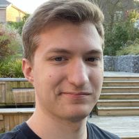 Dipl&ocirc;m&eacute; en s&eacute;curit&eacute; informatique, donne des cours pour tout niveaux ! 😄