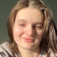 Titulaire du brevet,bac g&eacute;n&eacute;ral en cours en classe de premi&egrave;re