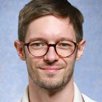 Docteur en histoire propose cours dans les mati&egrave;res litt&eacute;raires, anglais et aide aux devoirs