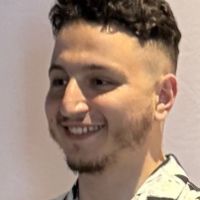 Titulaire d’un Master 2 en Physique Théorique, actuellement en fin d’obtention d’un second Master 2 en Physique Fondamen