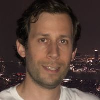 J'enseigne l'anglais de la primaire à la faculté pour tous les types de profils.