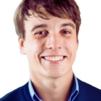 Formateur d'anglais bilingue dipl&ocirc;m&eacute; avec 12 ans d'exp&eacute;rience donne cours &agrave; des &eacute;l&egrave;ves de niveau d&eacute;butant &agrave; avanc&eacute;