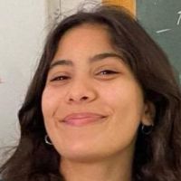 Etudiante &agrave; l&rsquo;INSA Centre Val de Loire propose des cours de Math&eacute;matiques